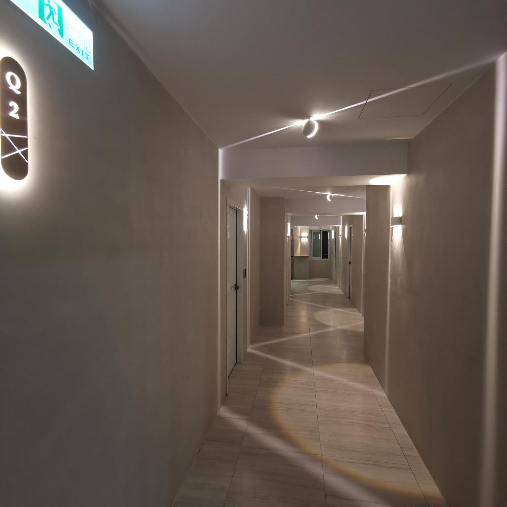 橙舍太空艙 Tw Capsule Hostel Taipei Exterior foto